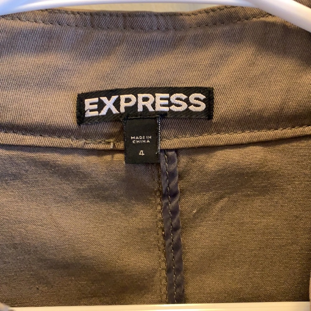 Express Jacket - Picture 2 of 4
